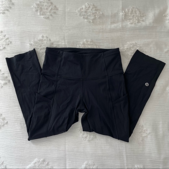 Lululemon Fast and Free Cropped Size 4 23 inch - Picture 2 of 3